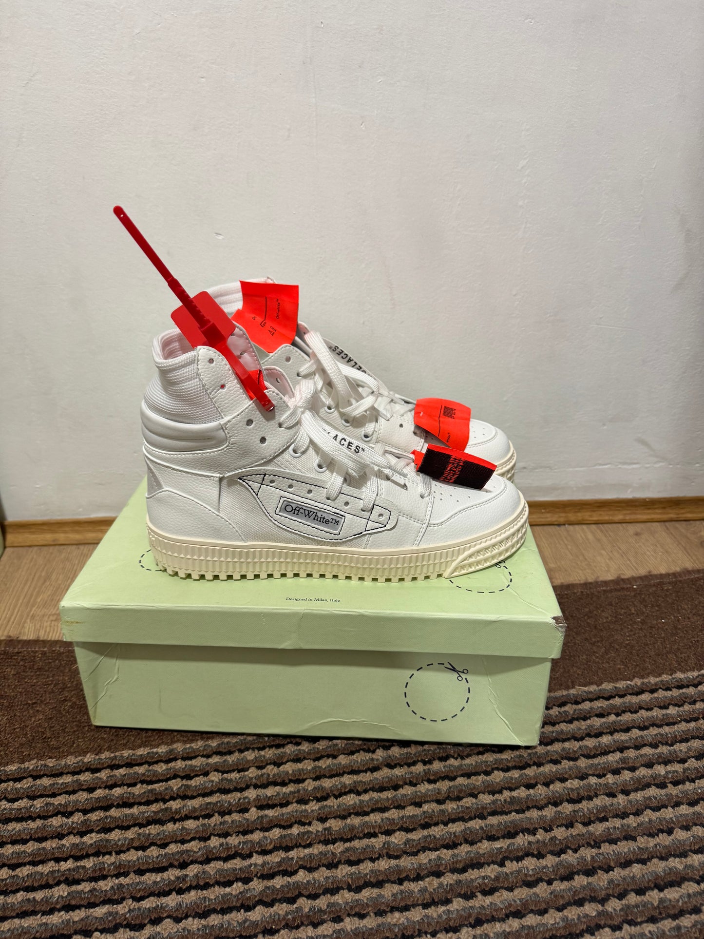 Off White Court Broj 41(Odmah dostupno)