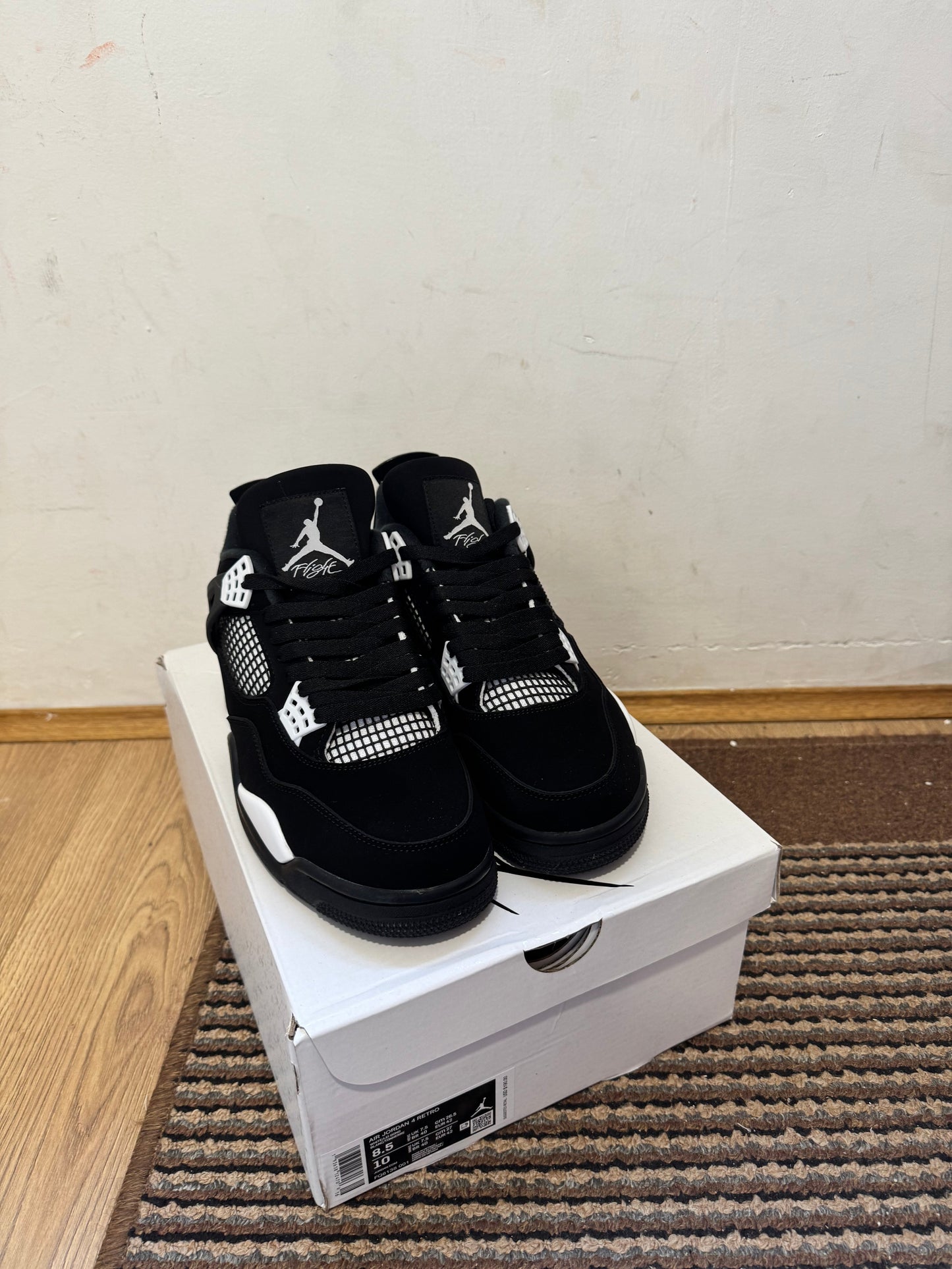 Jordan 4 White Thubder Broj 42(Odmah dostupno)