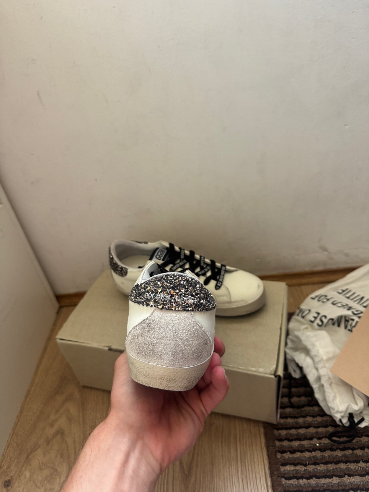 Golden Goose Broj 38(Odmah dostupno)