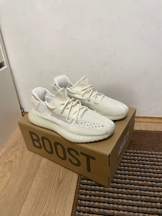 Yeezy 350 Bone Broj 43(Odmah dostupno)