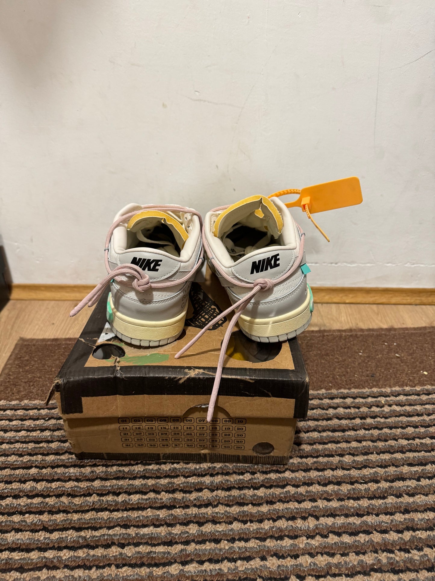 Off White dunk Lot 9 Broj 39,40(Odmah dostupno)
