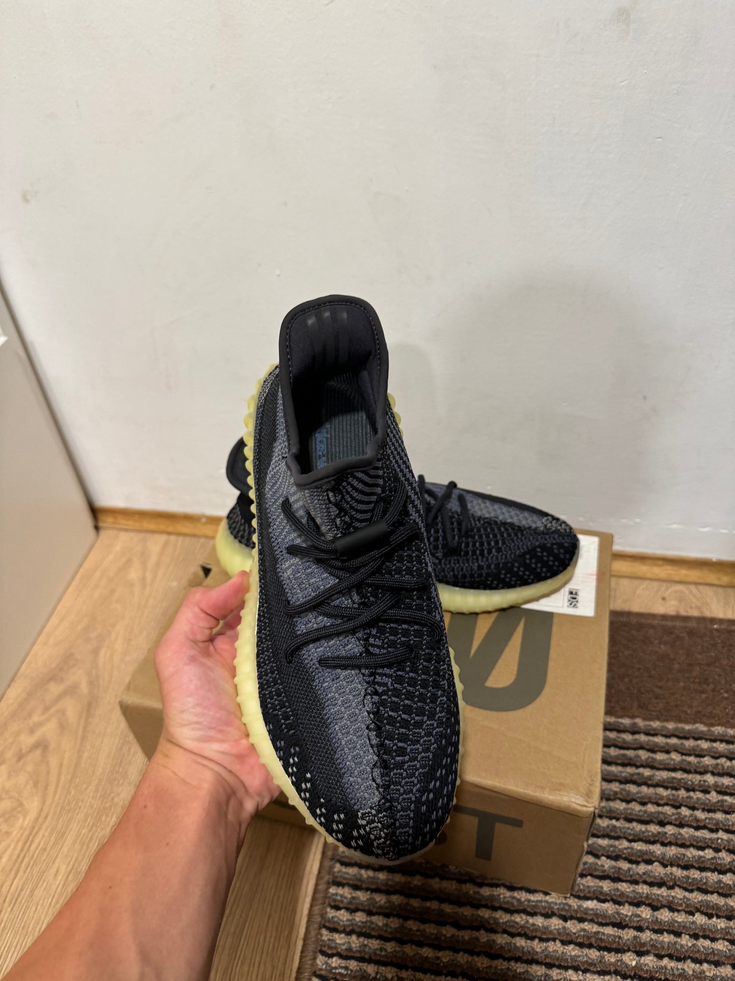 Yeezy 350 Asriel Broj 42,45(Odmah Dostupno)