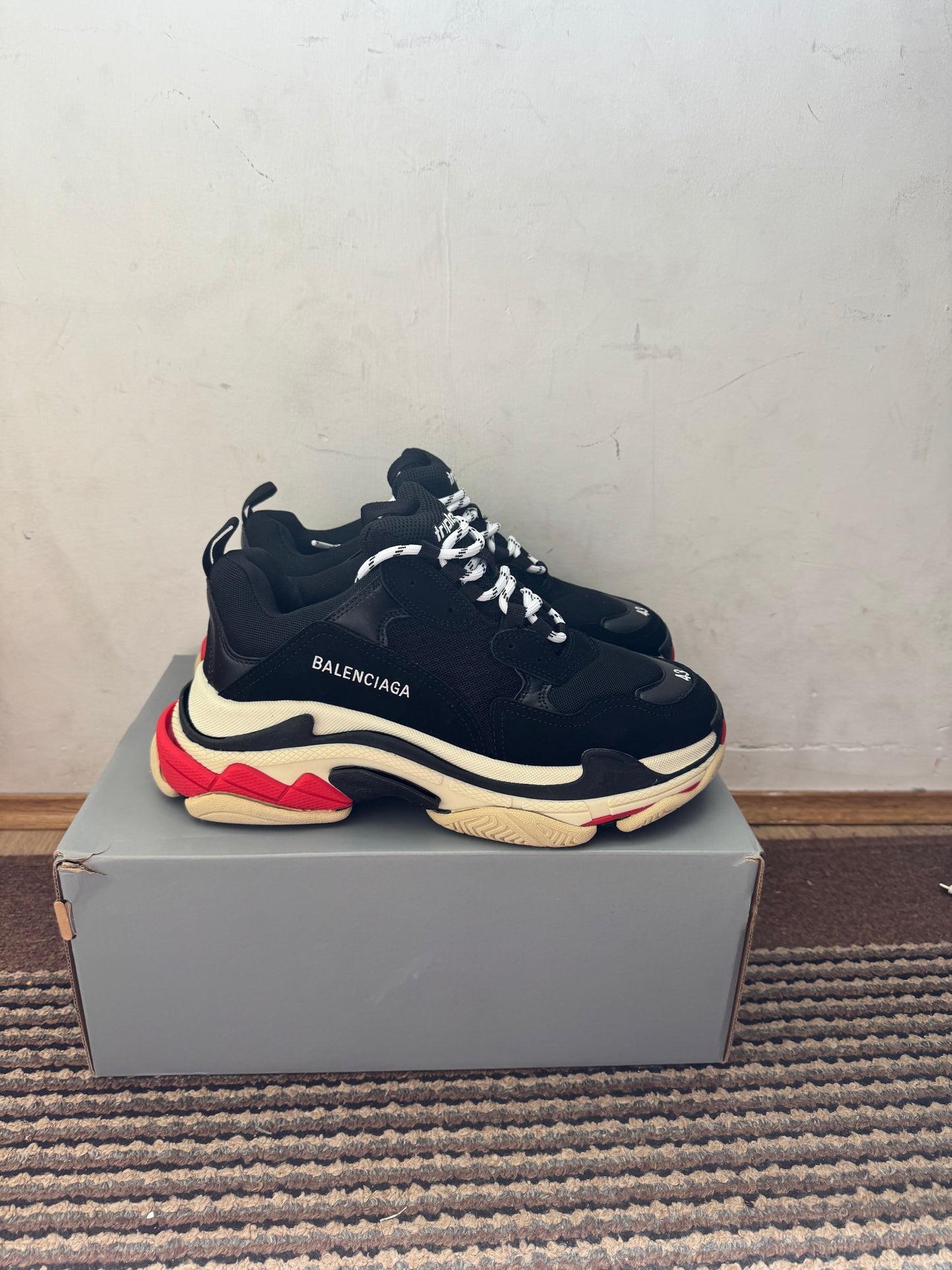Balenciaga Triple S Broj 43(Odmah dostupno)