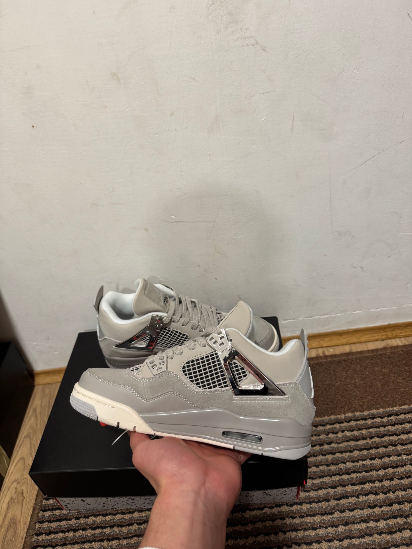 Jordan 4 Frozen Moment Broj 39(Odmah dostupno)
