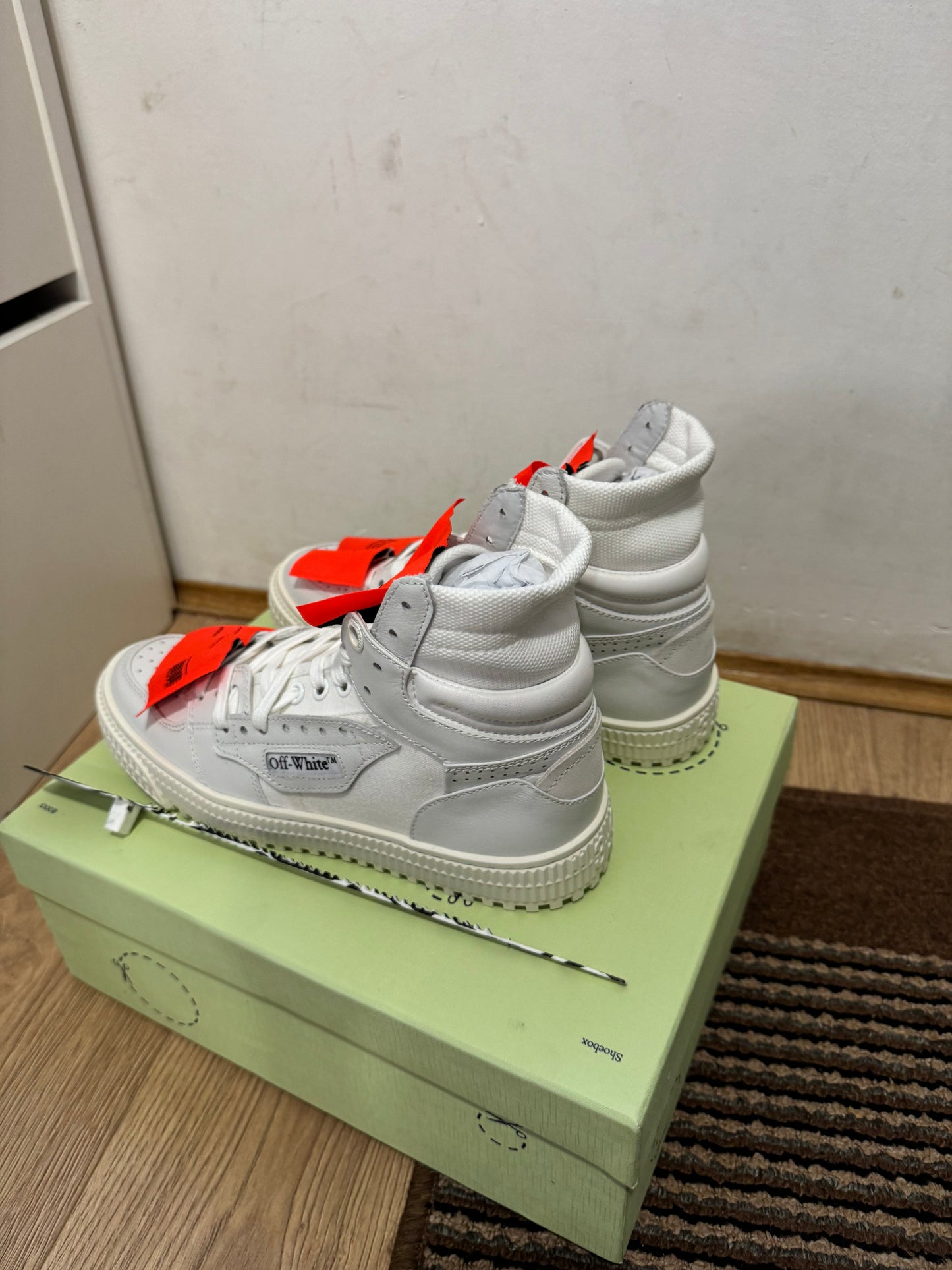 Off White Court Broj 39(Odmah dostupno)