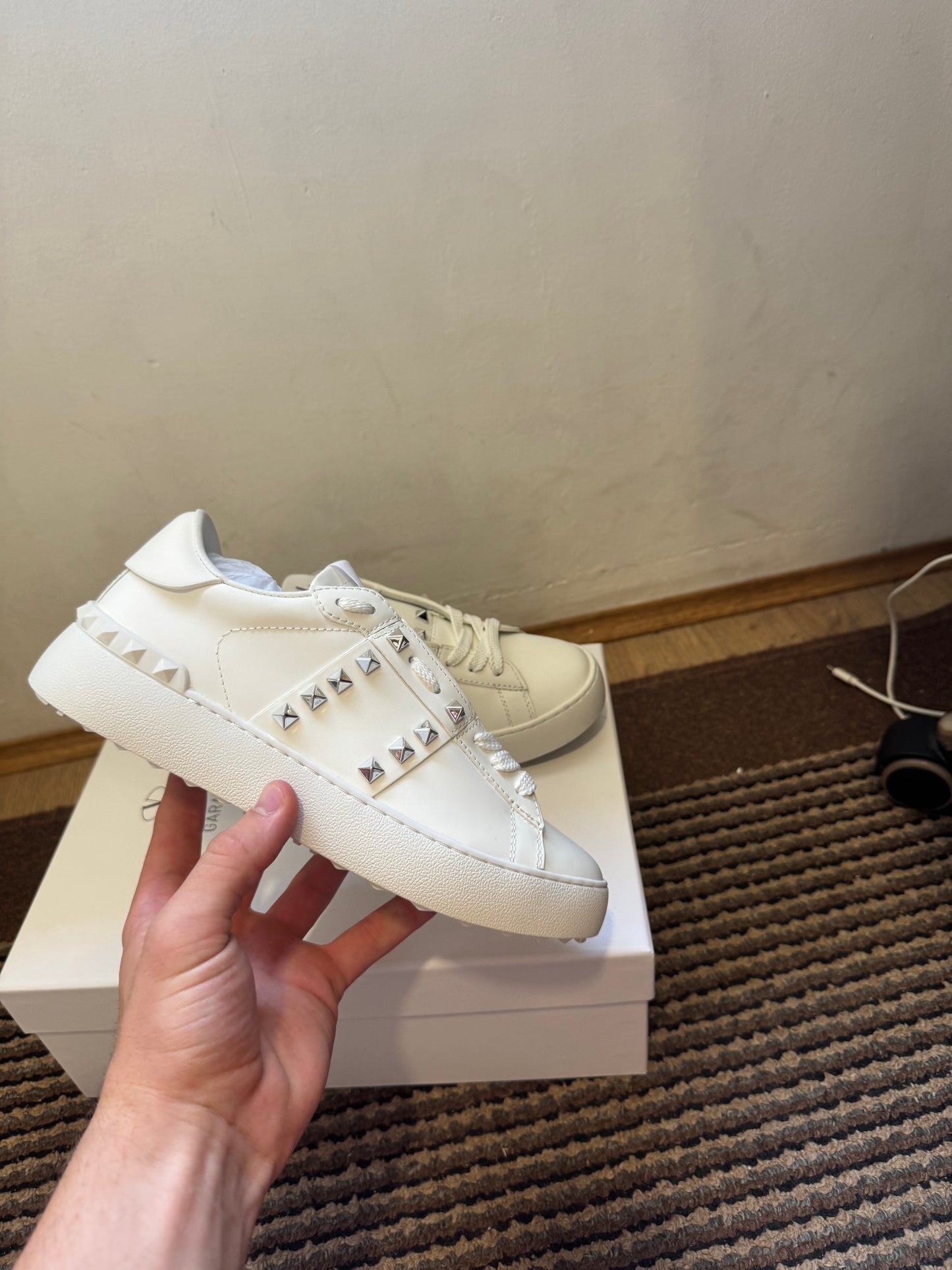 Valentino Broj 42(Odmah dostupno)