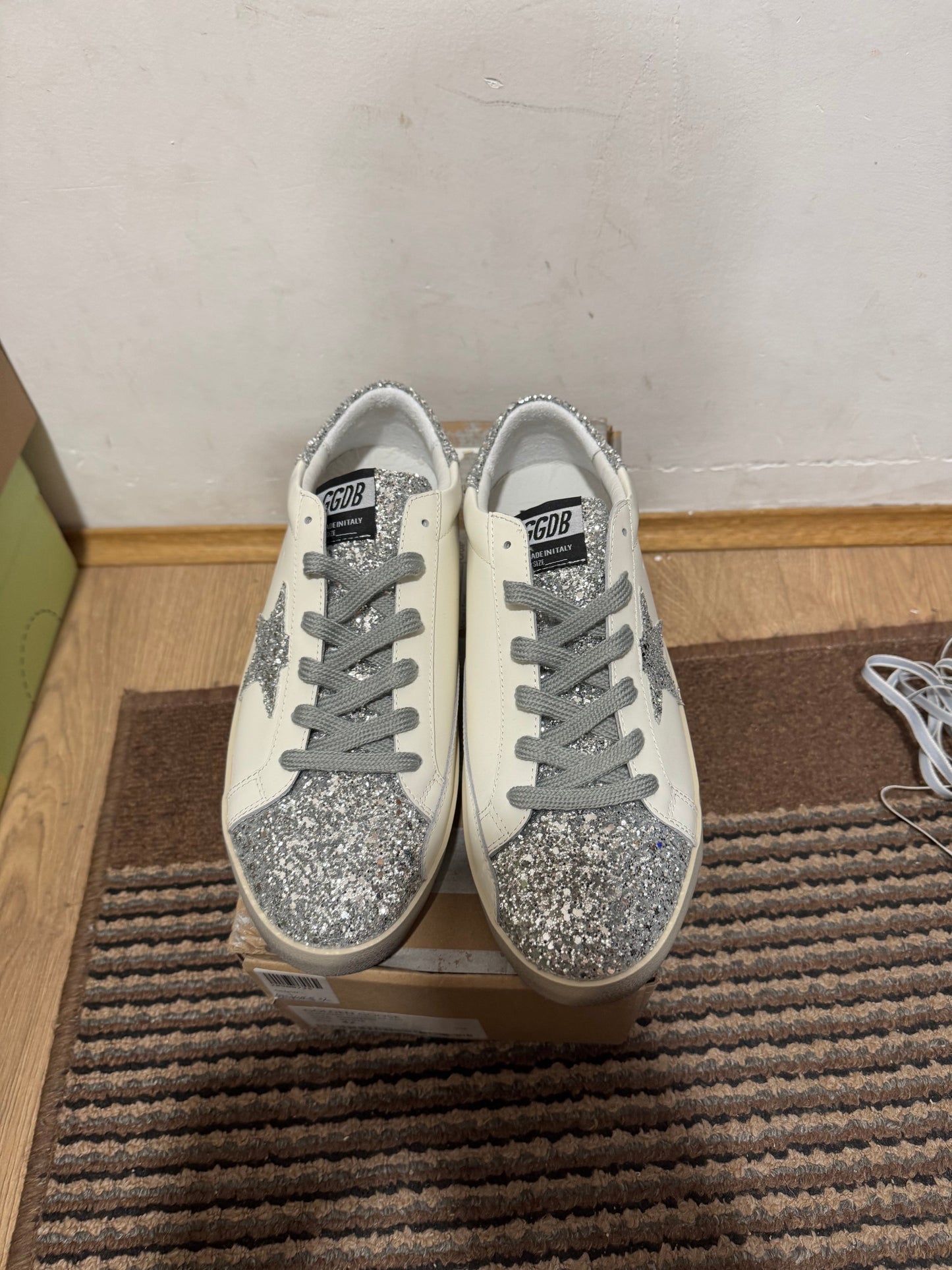 Golden Goose Broj 38,43(Odmah dostupno)