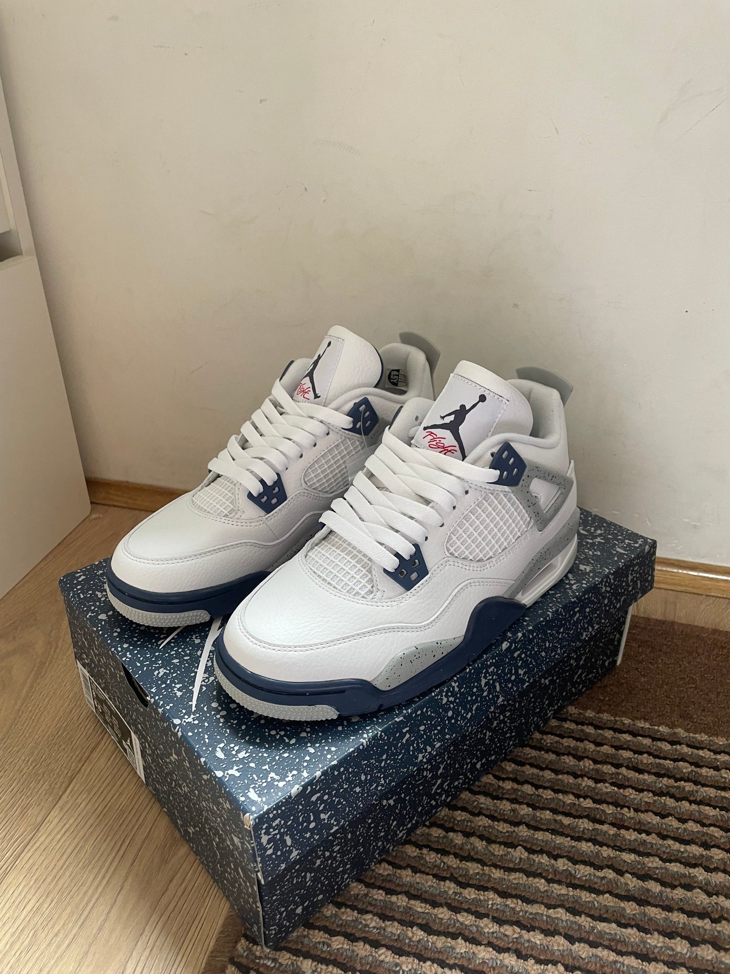 Jordan 4 Midnight Navy Broj 46(Odmah dostupno)