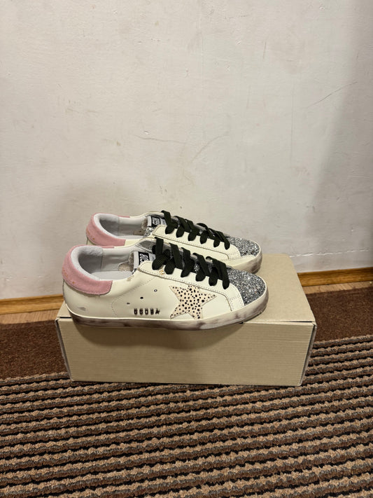 Golden Goose Broj 40(Odmah dostupno)