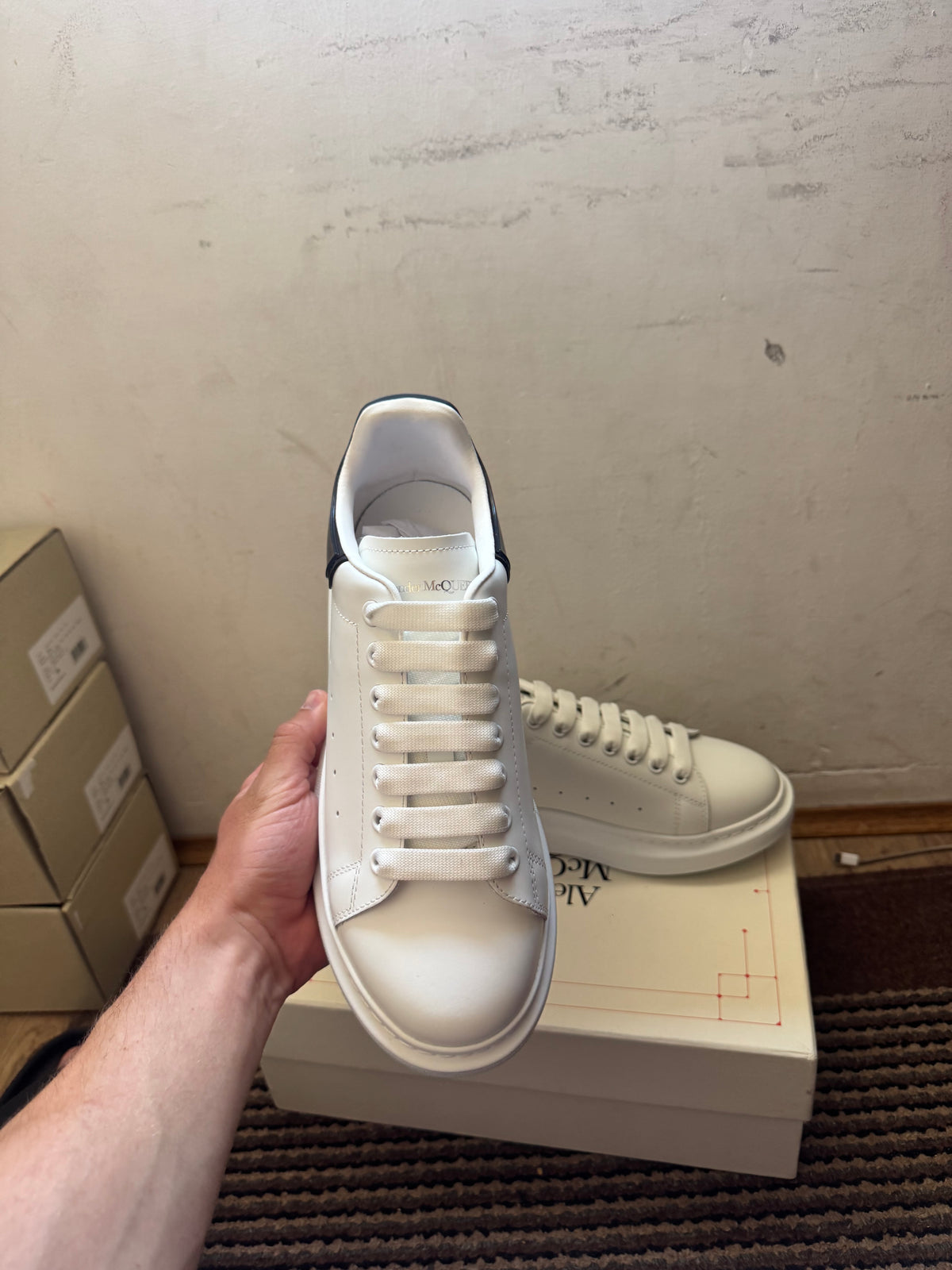 Alexander McQueen Broj 44(Odmah Dostupno)