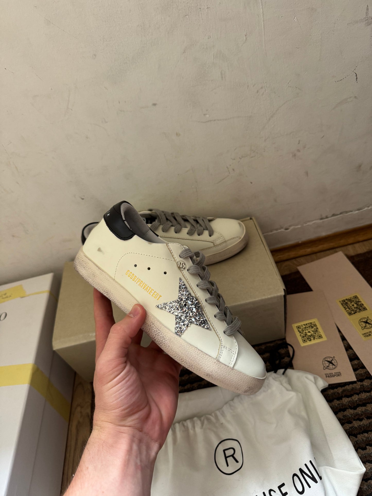 Golden Goose Broj 40(Odmah dostupno)