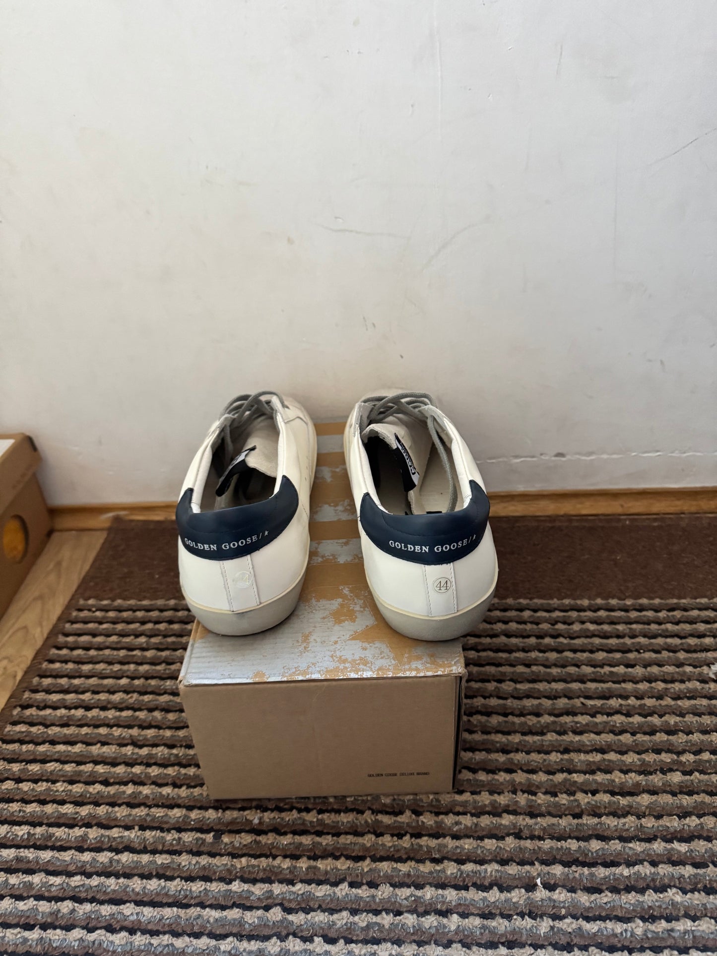 Golden Goose Broj 44 (Odmah dostupno)