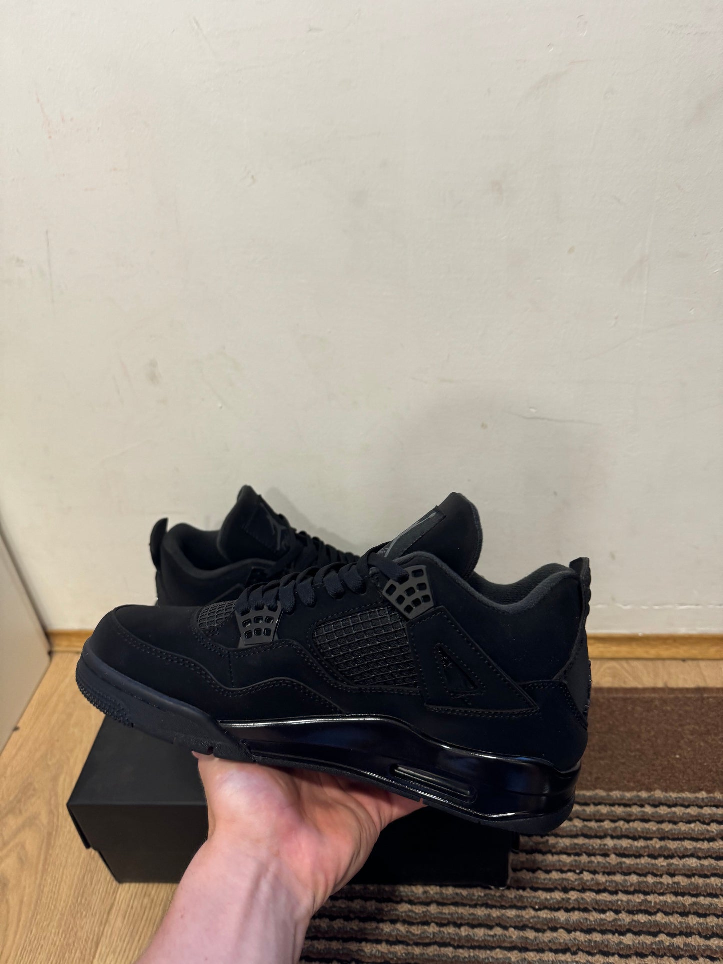 Jordan 4 Black Cat Broj 39,43,45(Odmah dostupno)