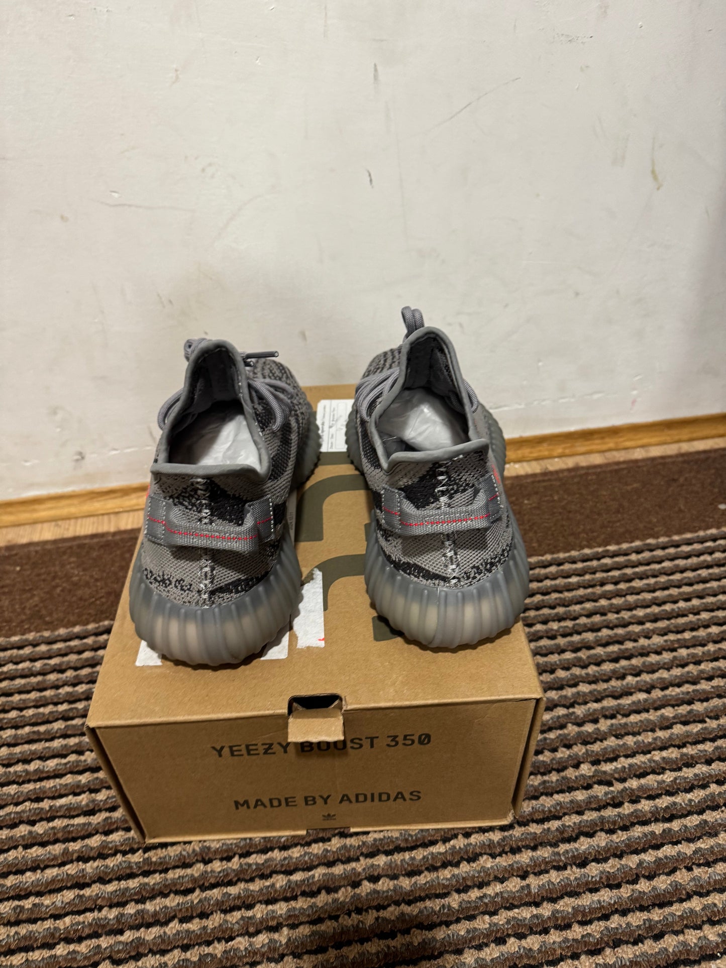 Yeezy 350 Beluga 2.0 Broj 42(Odmah Dostupno)