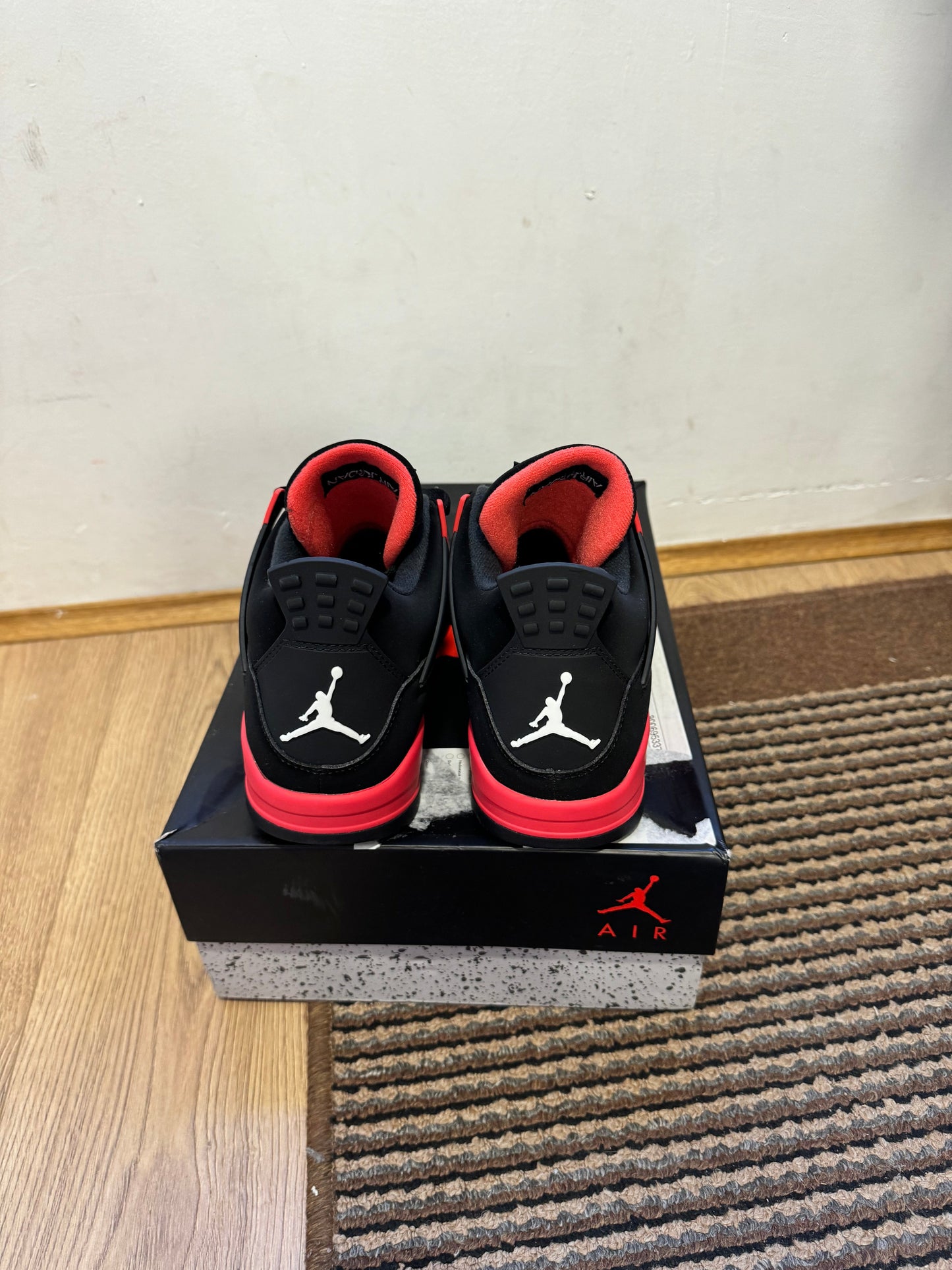 Jordan 4 Red Thunder Broj 47(Odmah dostupno)