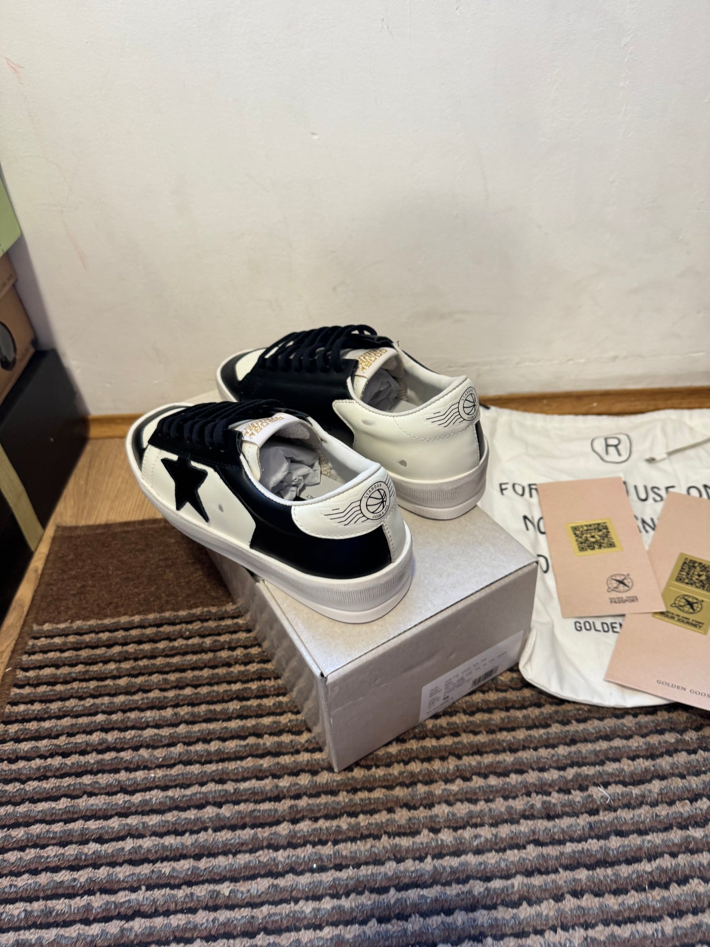 Golden Goose Broj 40(Odmah dostupno)