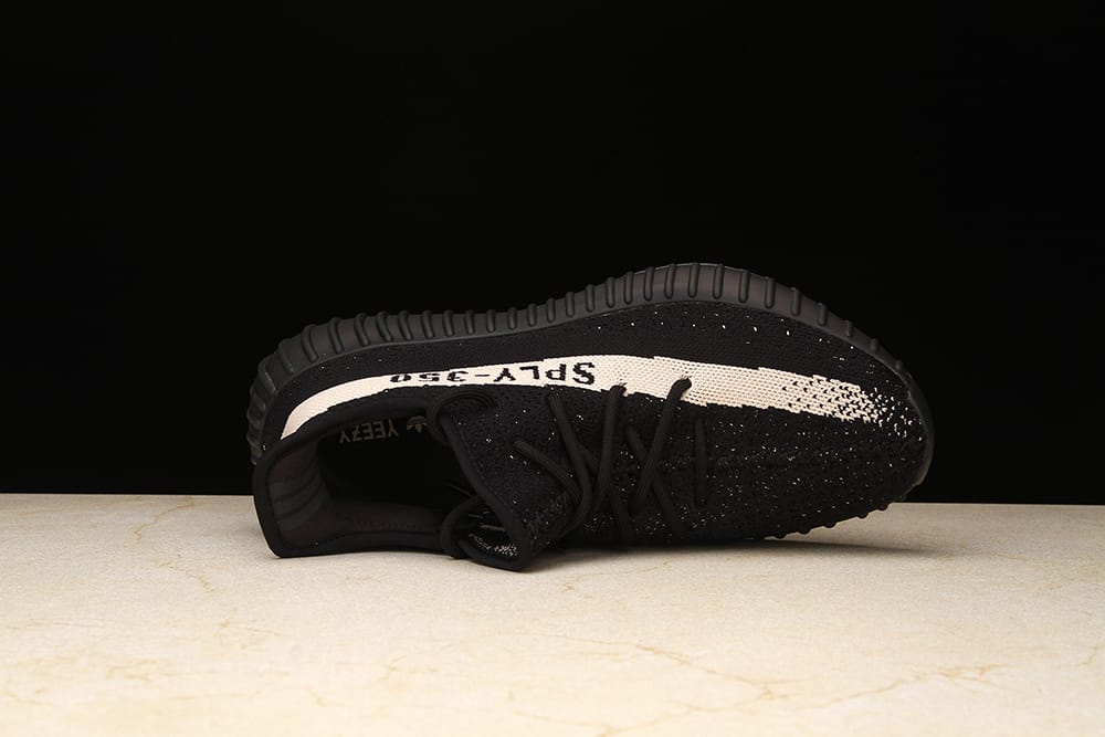 Yeezy 350 Oreo