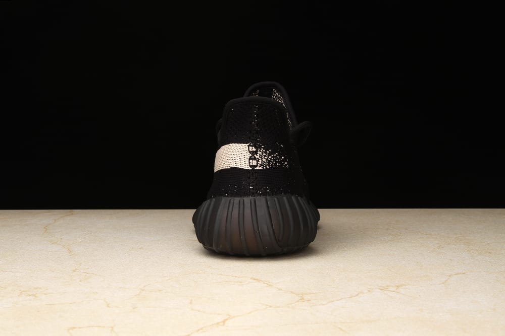 Yeezy 350 Oreo