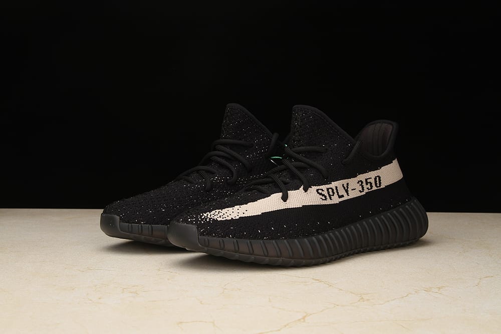 Yeezy 350 Oreo