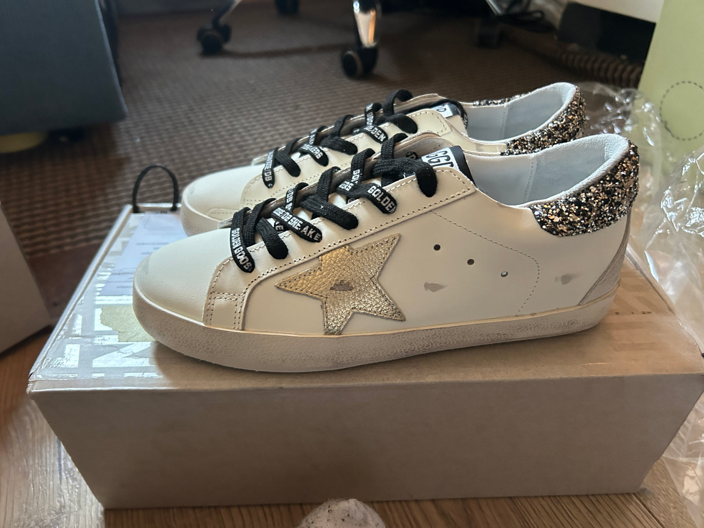 Golden goose 37 (Odmah dostupne)