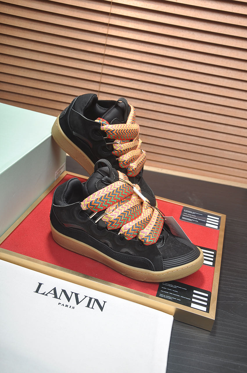 Lanvin Curb