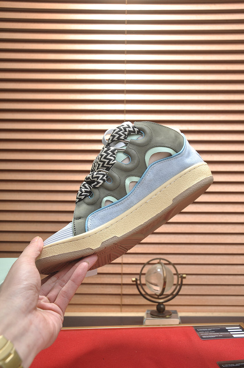 Lanvin Curb