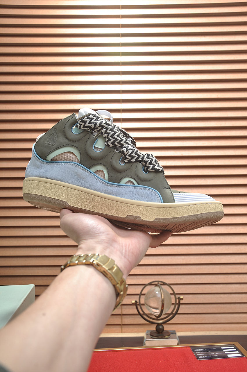 Lanvin Curb
