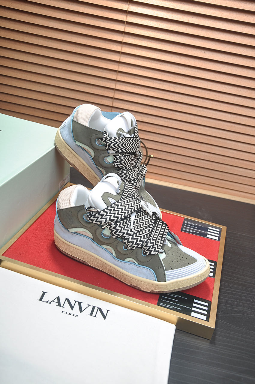 Lanvin Curb