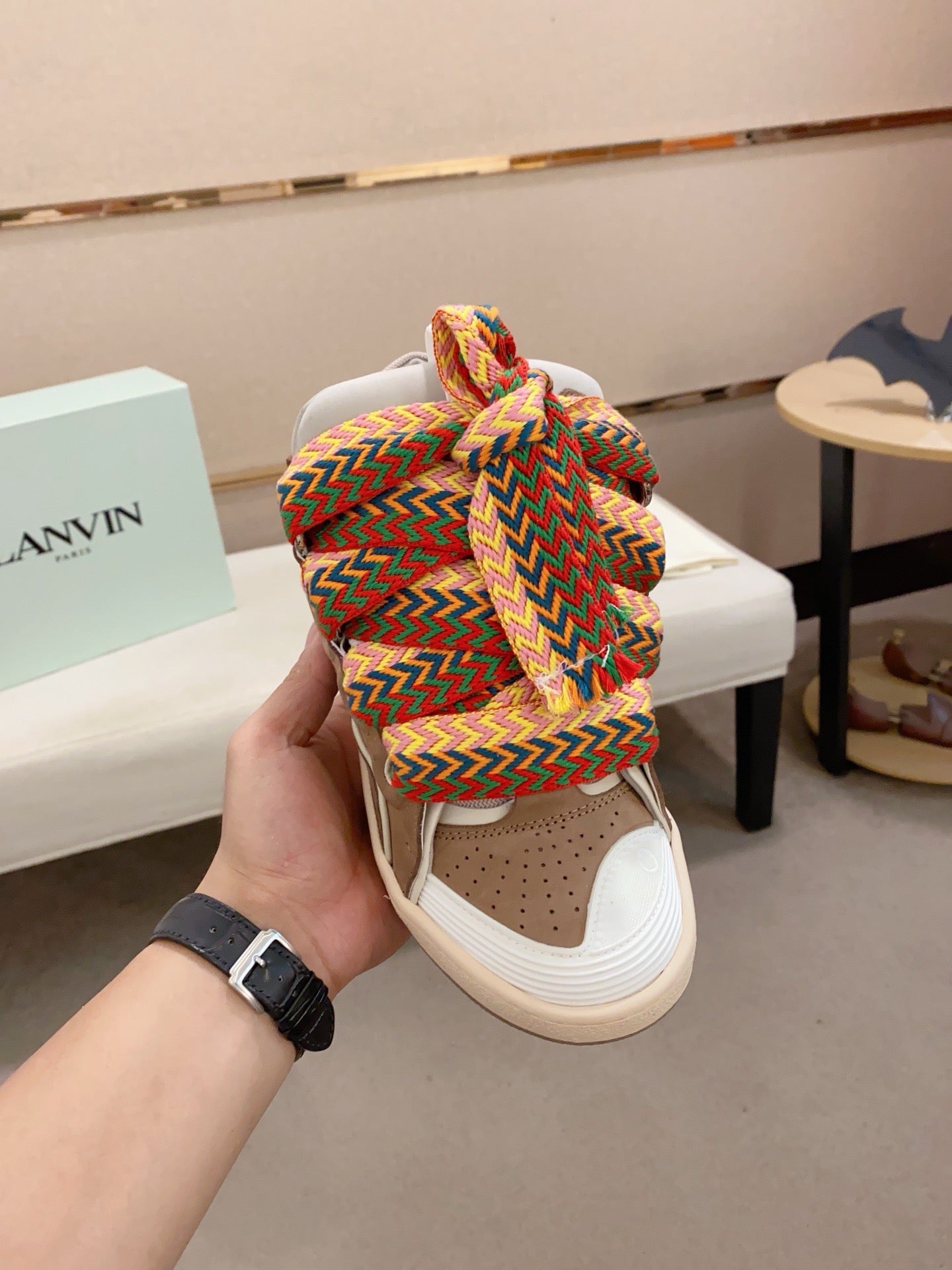 Lanvin Curb