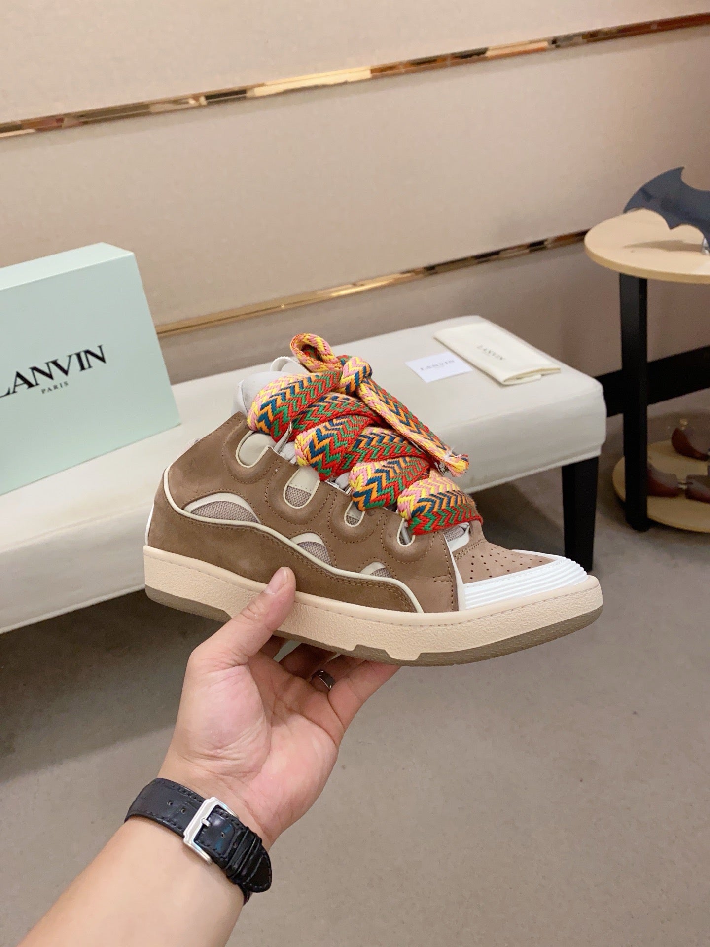 Lanvin Curb