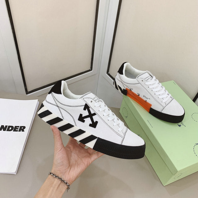 Off white court low