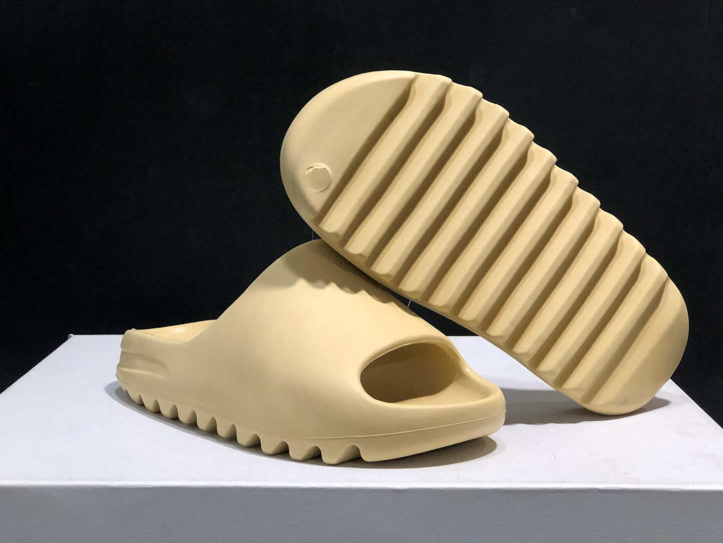 Yeezy slide Sand