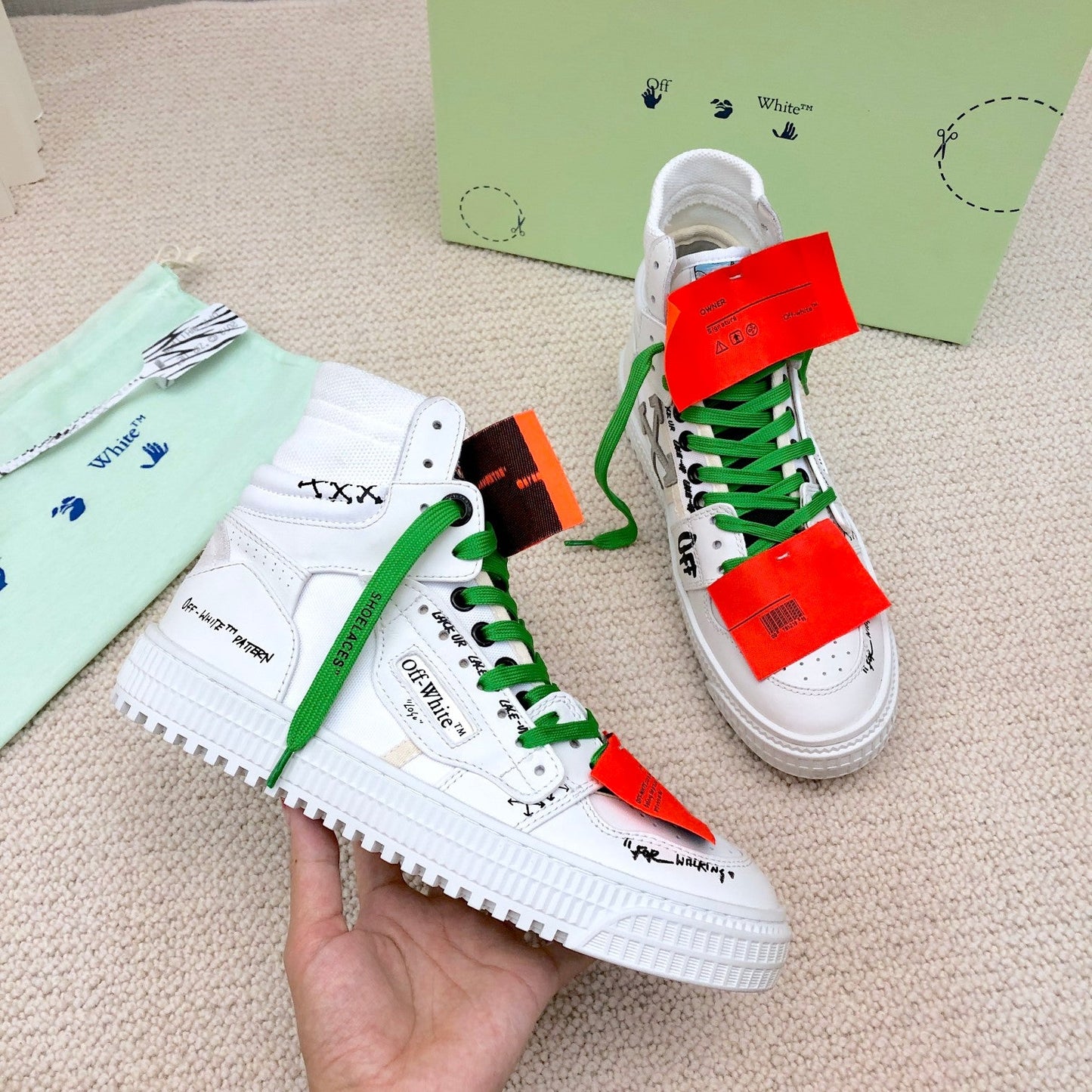 OFF-WHITE Court