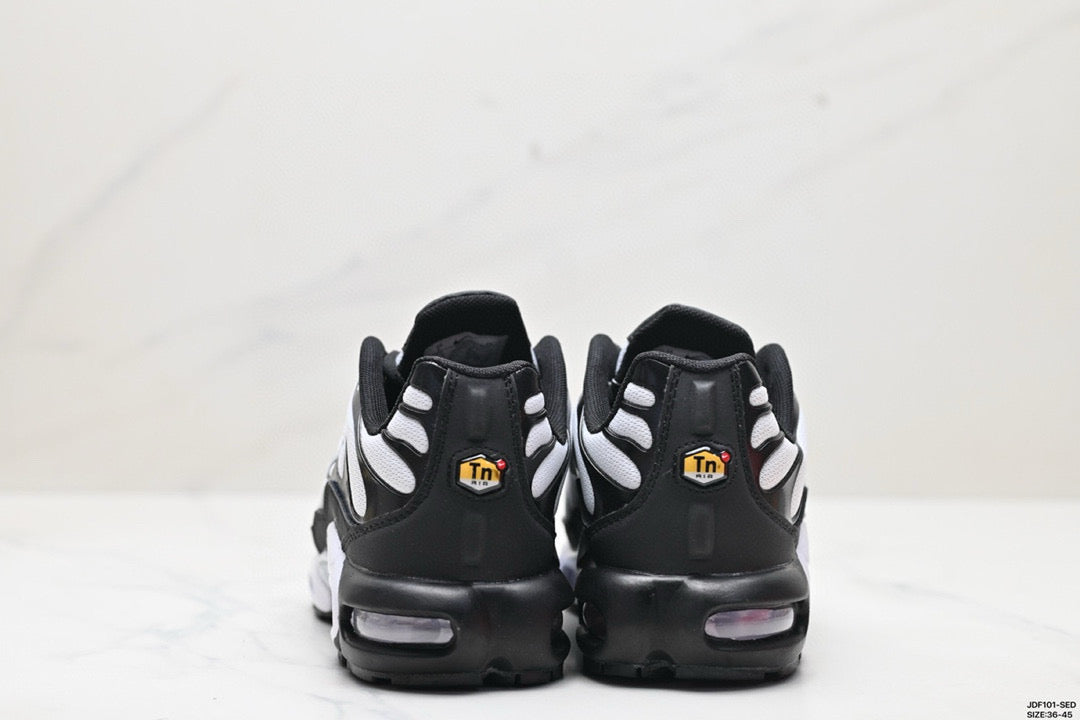 Nike Air Max Plus
