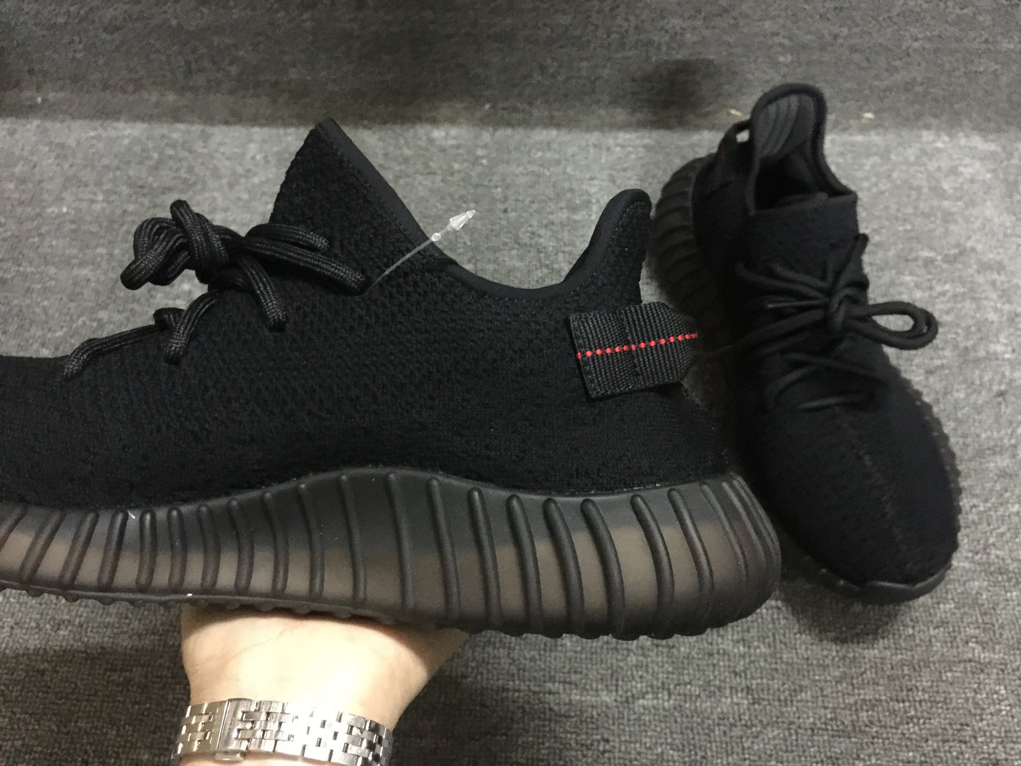 Yeezy 350 Bred
