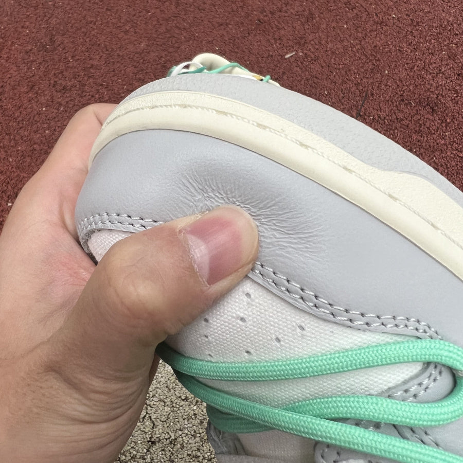 Off white dunk low lot 4
