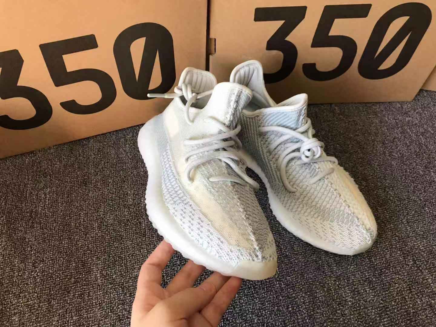 Yeezy 350 Cloud White