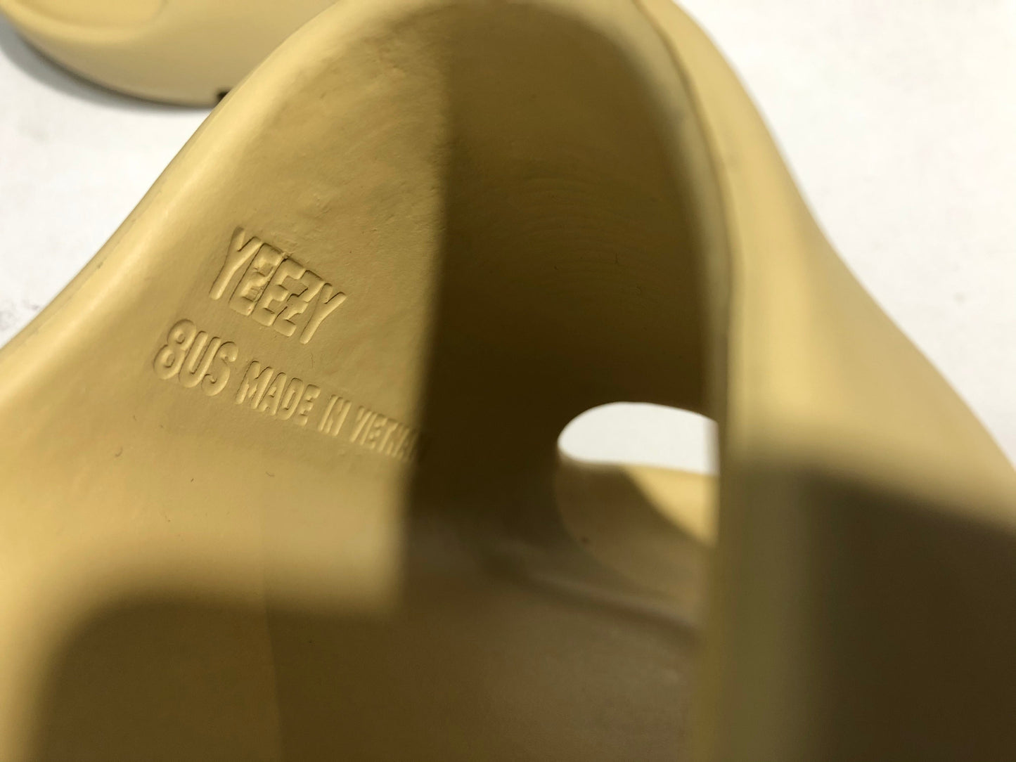 Yeezy slide Sand