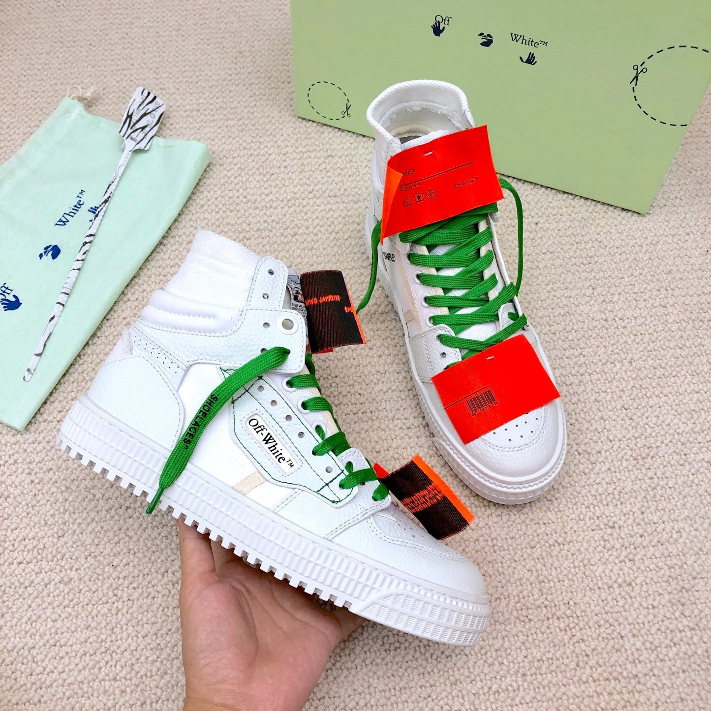 OFF-WHITE Court